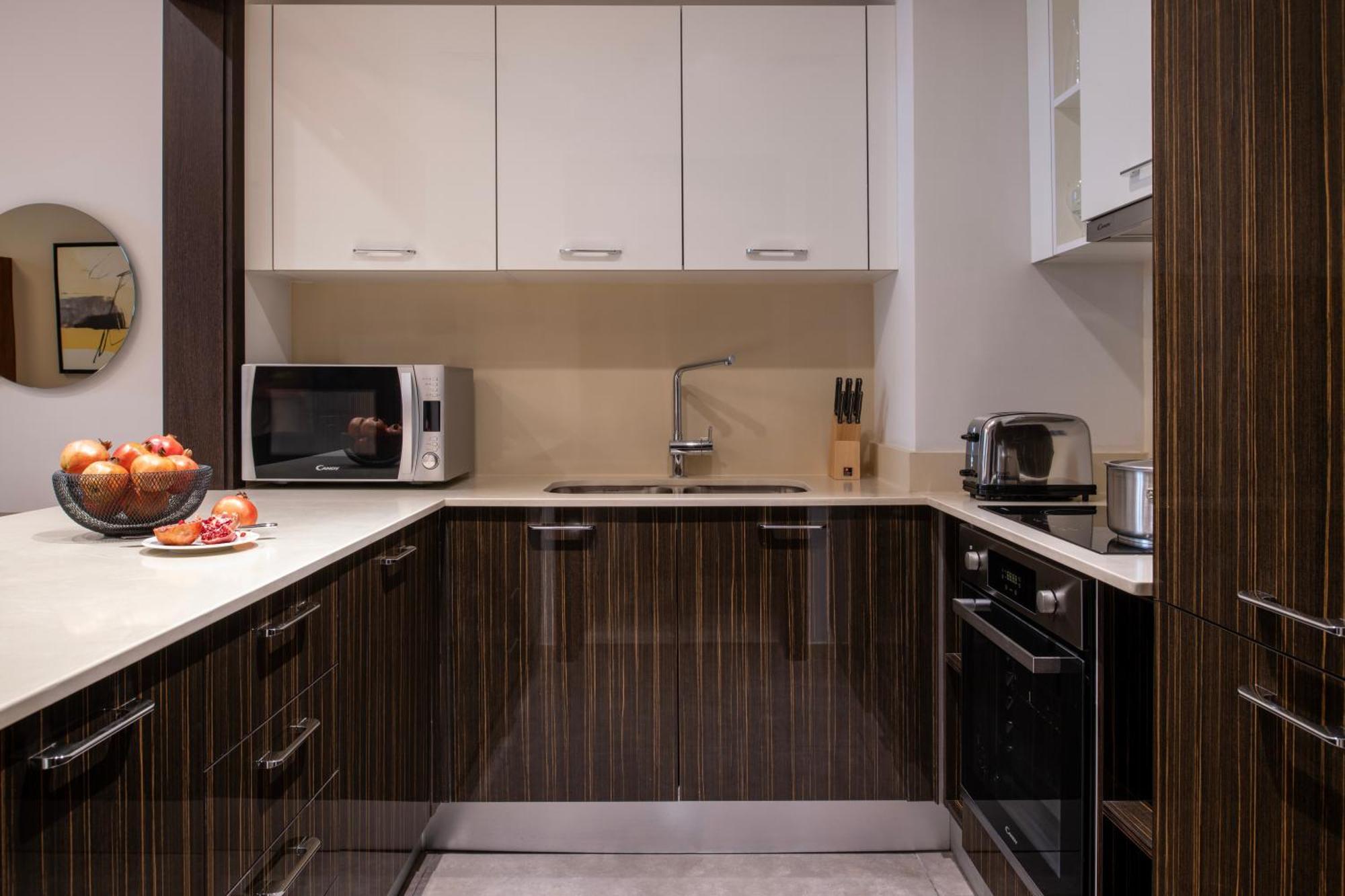 Le Mirage Walk Apartment